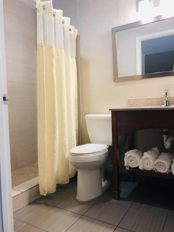 Quality Inn & Suites Heritage Park image 16